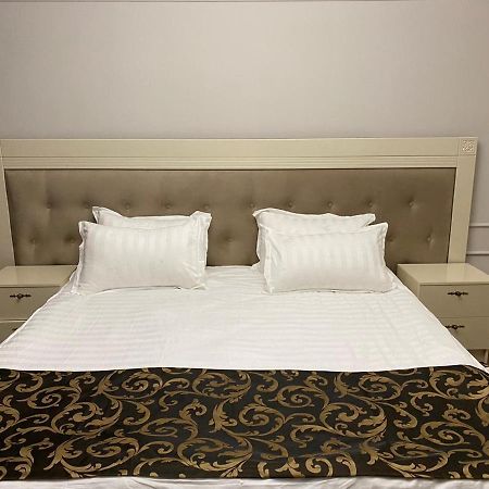 Gold Boutique Hotel Almaty Eksteriør bilde