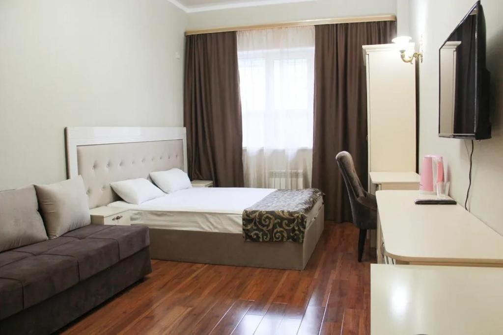 Gold Boutique Hotel Almaty Eksteriør bilde
