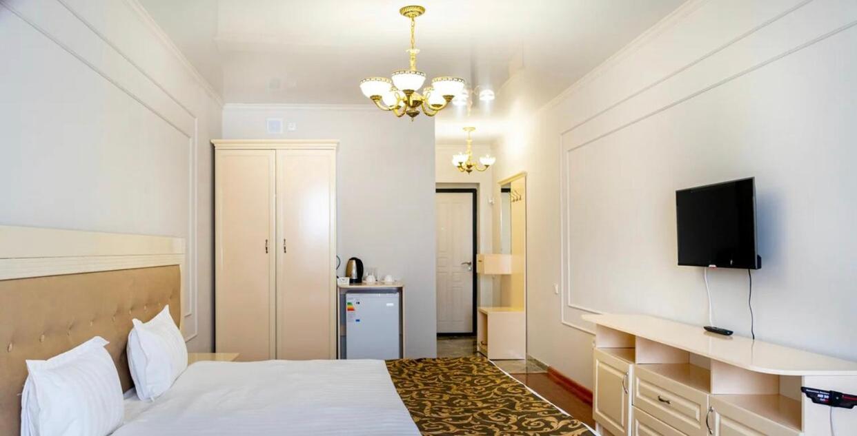 Gold Boutique Hotel Almaty Eksteriør bilde